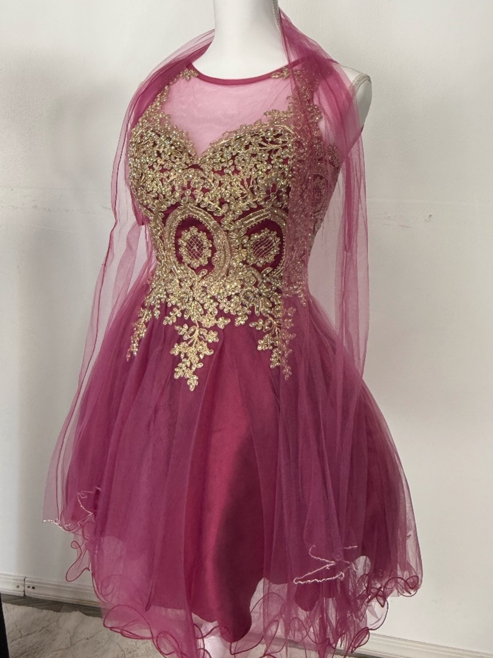 Mauve & Gold Lace Cocktail Dress with Matching Shawl - size 4